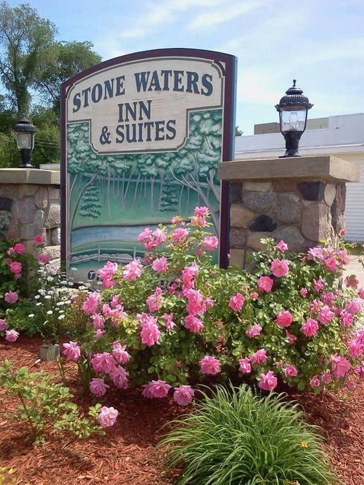 Stone Waters Inn Bellaire Exterior foto